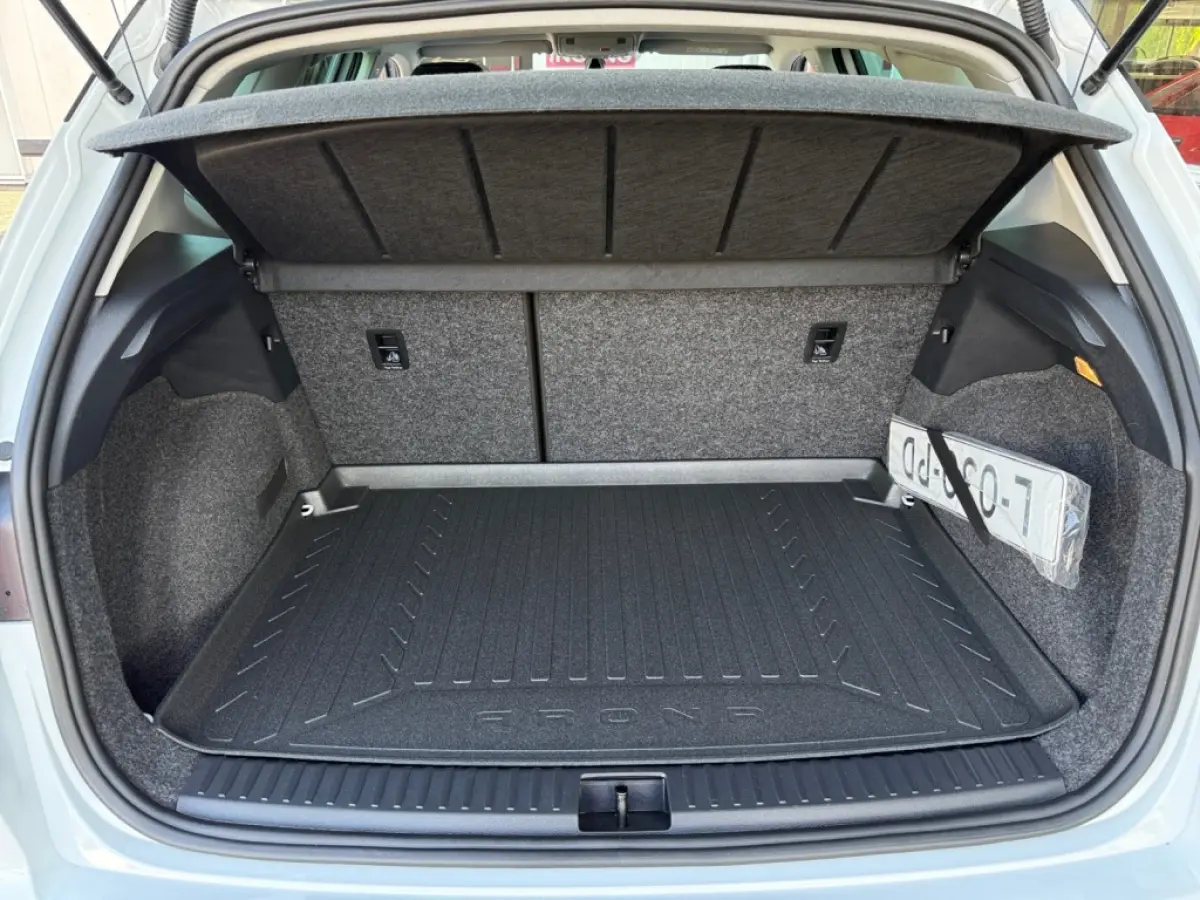 1.0 TSI Style Business Intens Plus + trekhaak