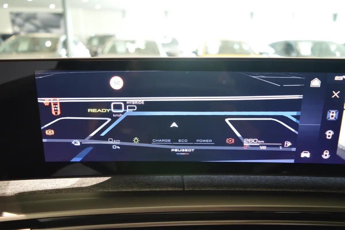 1.6 plug-in Hybrid 195 Allure STUURVERWARMING - AFNEEMBARE TREKHAAK - WEINIG KILOMETERS!