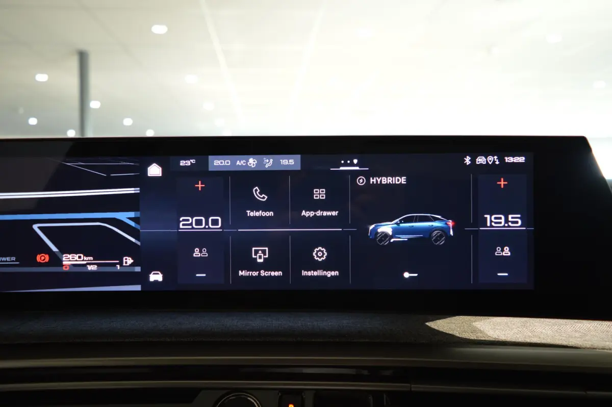 1.6 plug-in Hybrid 195 Allure STUURVERWARMING - AFNEEMBARE TREKHAAK - WEINIG KILOMETERS!