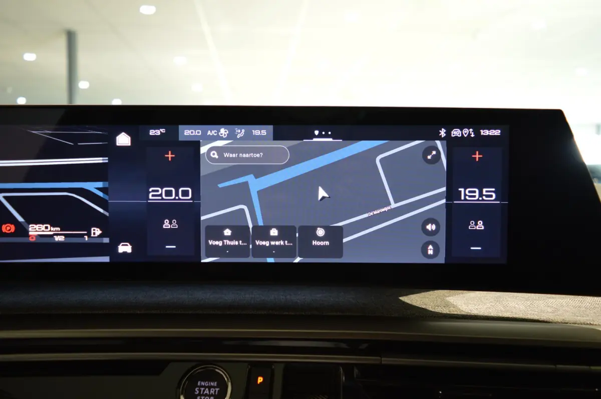 1.6 plug-in Hybrid 195 Allure STUURVERWARMING - AFNEEMBARE TREKHAAK - WEINIG KILOMETERS!