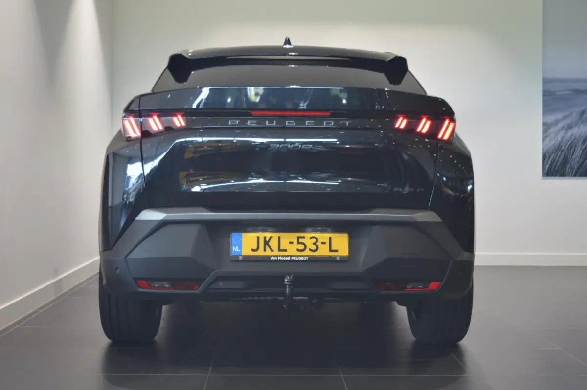 1.6 plug-in Hybrid 195 Allure STUURVERWARMING - AFNEEMBARE TREKHAAK - WEINIG KILOMETERS!