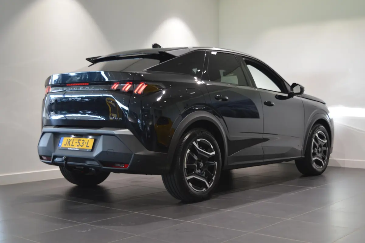1.6 plug-in Hybrid 195 Allure STUURVERWARMING - AFNEEMBARE TREKHAAK - WEINIG KILOMETERS!