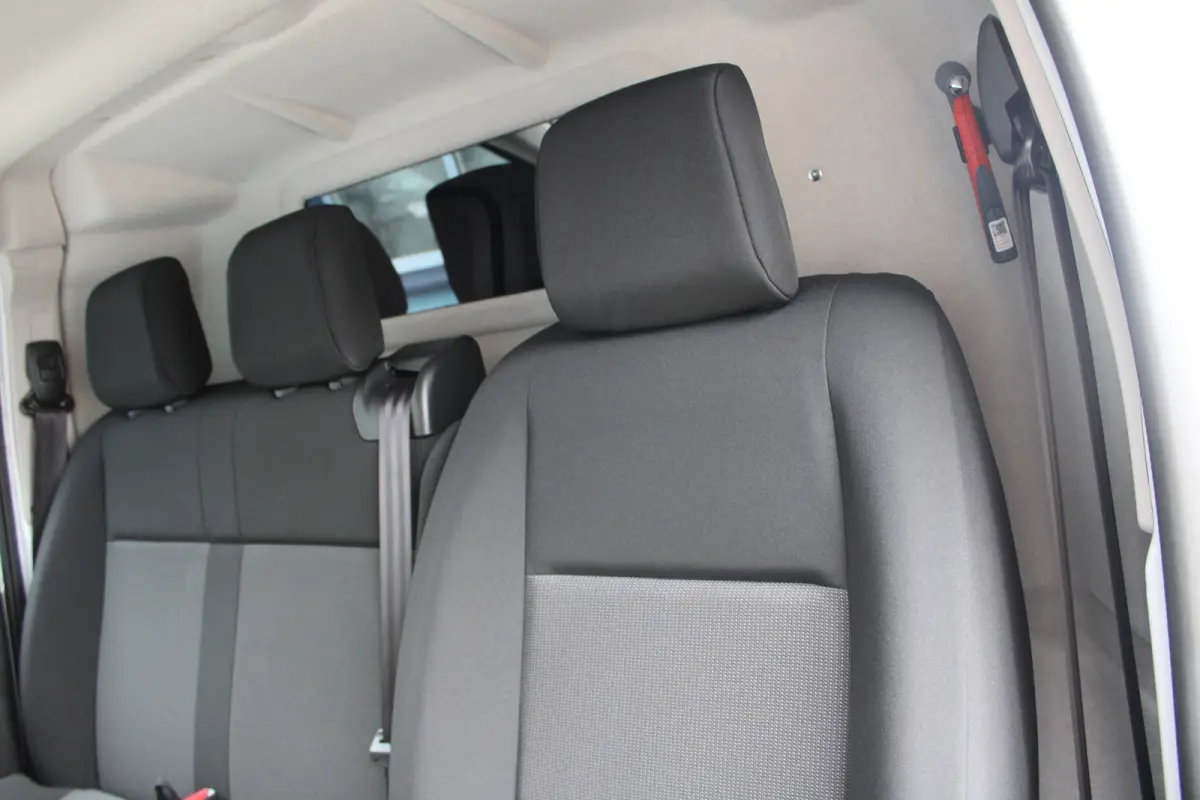 L3 75 kWh SoH 95% | tot 8 jaar garantie | CAMERA | DRAADLOOS CARPLAY | BETIMMERING | LED | 17" LM VELGEN | COMFORT WAND |