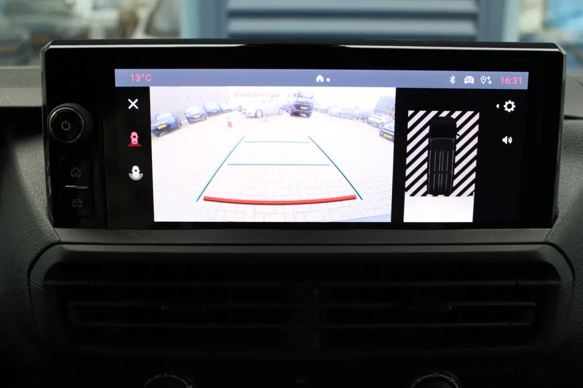 L3 75 kWh SoH 95% | tot 8 jaar garantie | CAMERA | DRAADLOOS CARPLAY | BETIMMERING | LED | 17" LM VELGEN | COMFORT WAND |