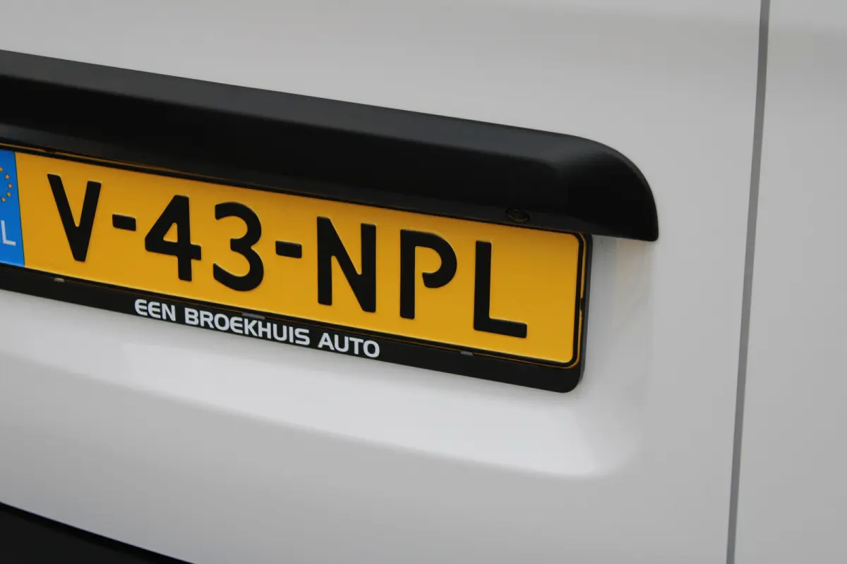L3 75 kWh SoH 95% | tot 8 jaar garantie | CAMERA | DRAADLOOS CARPLAY | BETIMMERING | LED | 17" LM VELGEN | COMFORT WAND |
