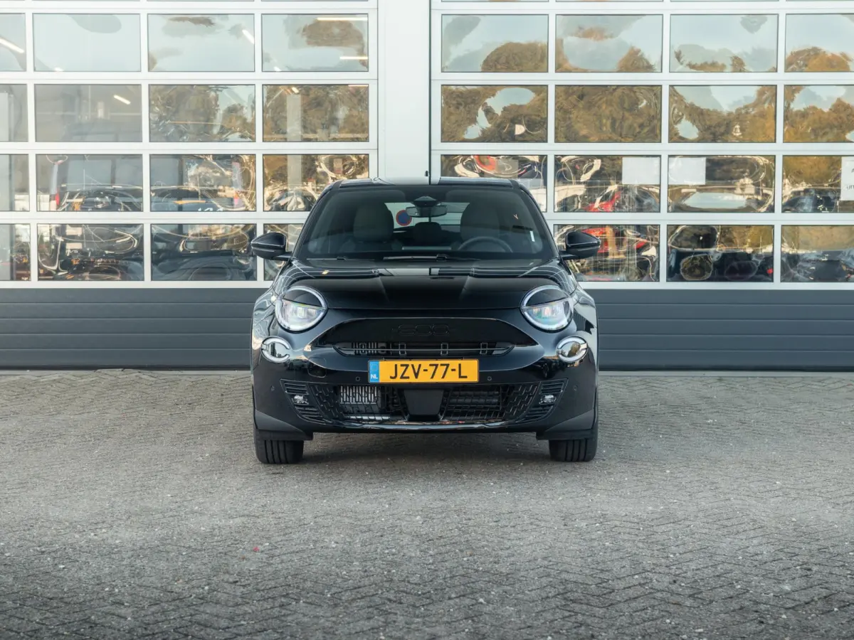 1.2 Hybrid Sport | Navi | Cinema Black l Camera l Stoelverwarming en massage