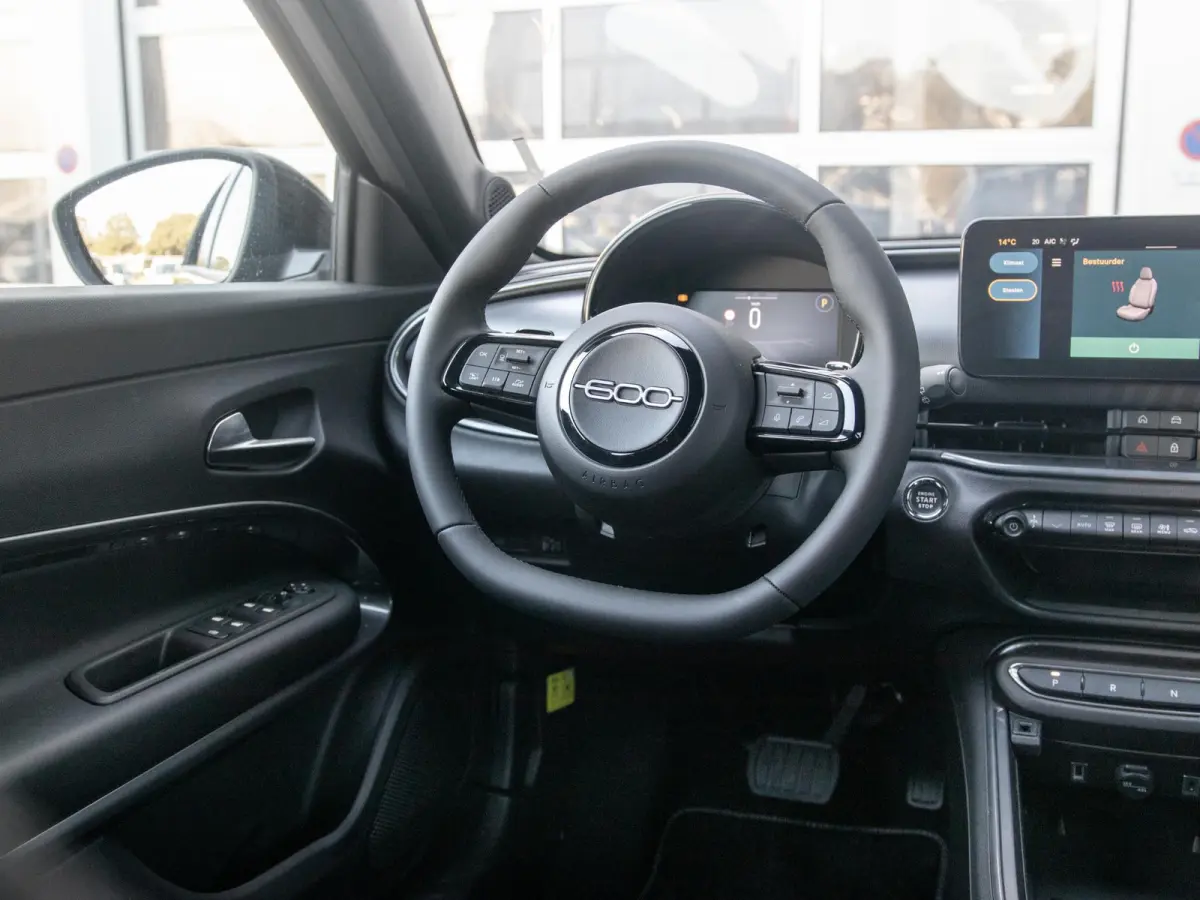 1.2 Hybrid Sport | Navi | Cinema Black l Camera l Stoelverwarming en massage