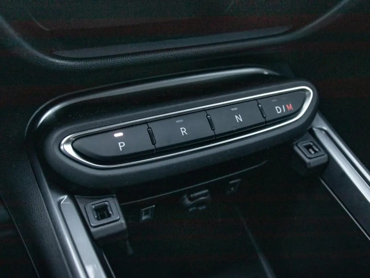 1.2 Hybrid Sport | Navi | Cinema Black l Camera l Stoelverwarming en massage