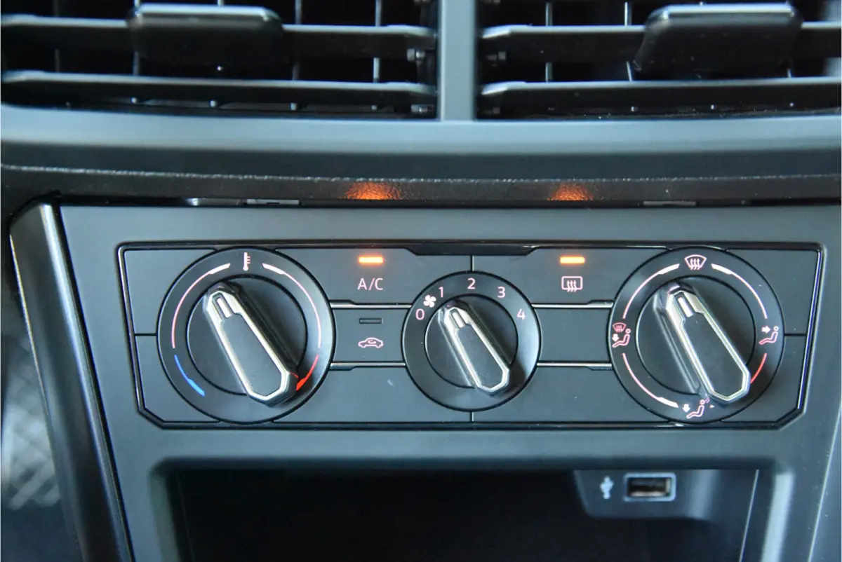 1.0 MPI Topstaat! PDC Carplay 6 Mnd garantie