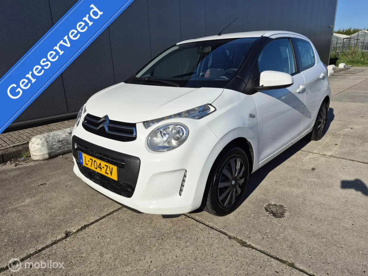 1.0 VTi Feel Airco / Carplay / Achteruitrij camera