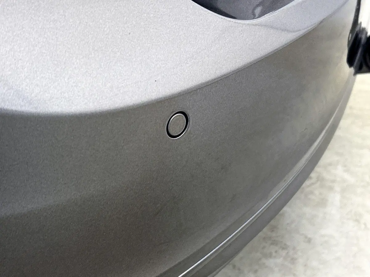 2.0 B4 Momentum Pro | 360 CAMERA  | APPLE CARPLAY - ANDROID AUTO | STOELVERWARMING | DODEHOEK | ELEKTRISCHE KOFFERKLEP | TREKHAAK | LEDEREN INTERIEUR | PARKEERSENSOREN | KEYLESS | CLIMATE CO