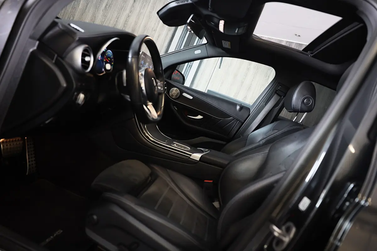 4MATIC AMG 63 Look / Digital Cockpit / Camera / Cruise Control / Augmented Reality / Open Pano / 21