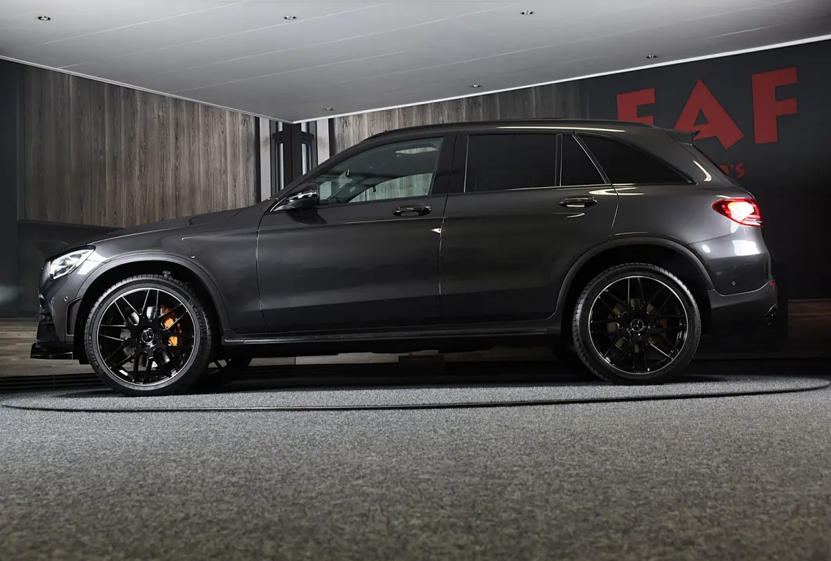 4MATIC AMG 63 Look / Digital Cockpit / Camera / Cruise Control / Augmented Reality / Open Pano / 21