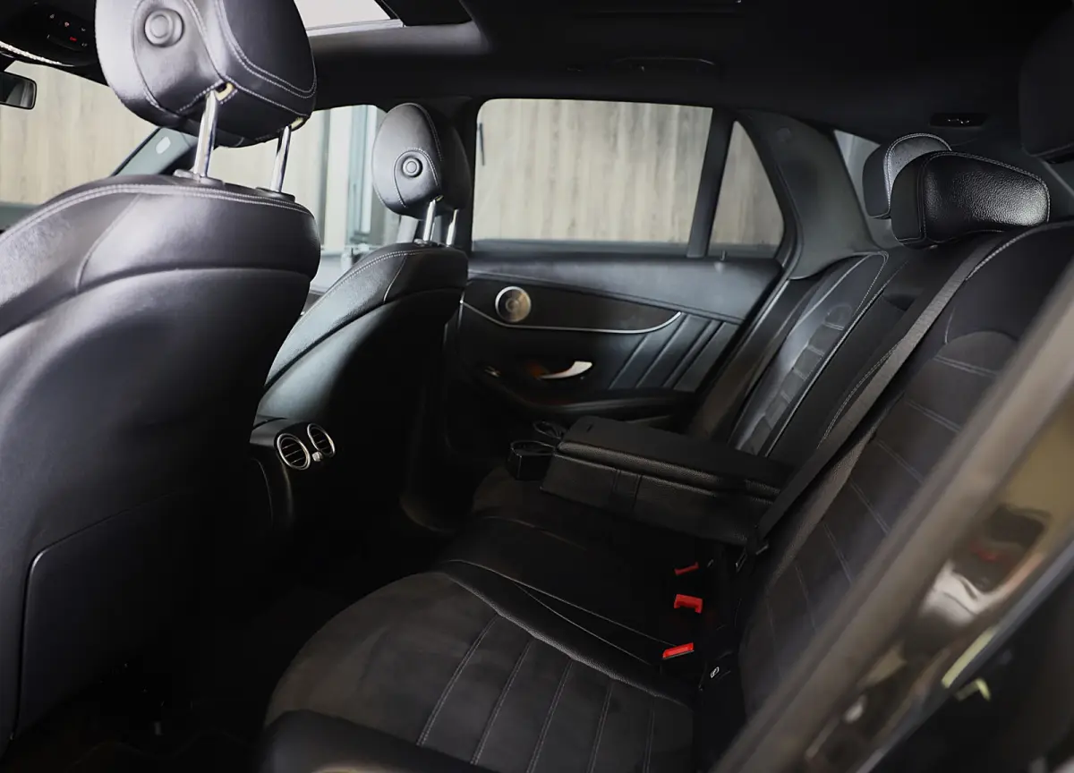 4MATIC AMG 63 Look / Digital Cockpit / Camera / Cruise Control / Augmented Reality / Open Pano / 21