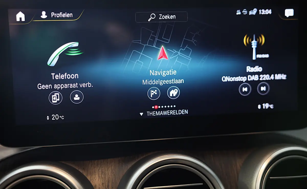 4MATIC AMG 63 Look / Digital Cockpit / Camera / Cruise Control / Augmented Reality / Open Pano / 21