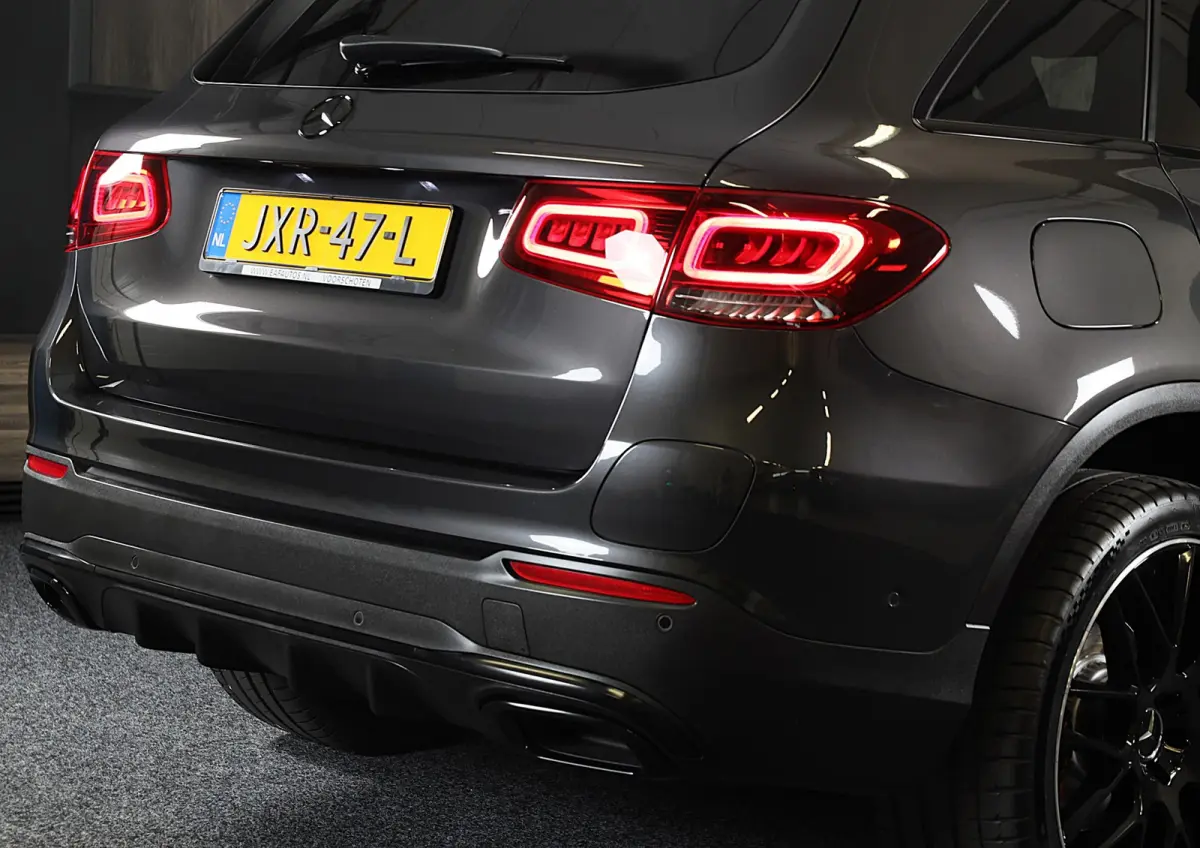 4MATIC AMG 63 Look / Digital Cockpit / Camera / Cruise Control / Augmented Reality / Open Pano / 21