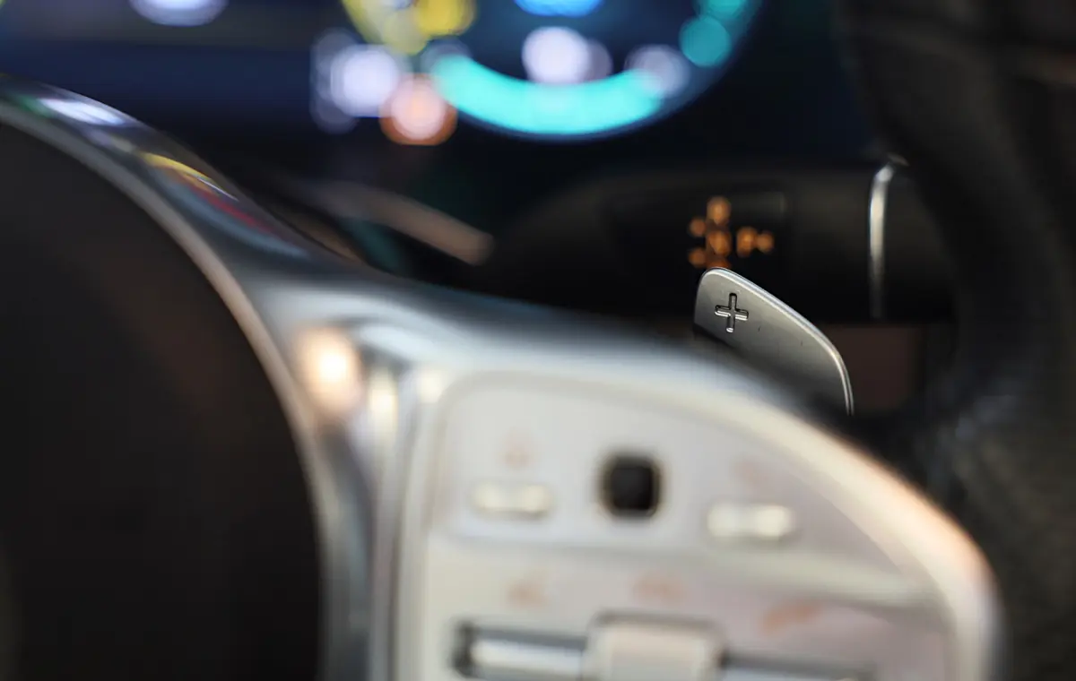 4MATIC AMG 63 Look / Digital Cockpit / Camera / Cruise Control / Augmented Reality / Open Pano / 21