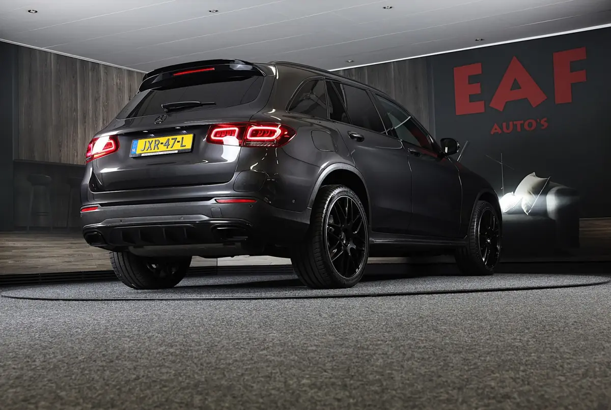 4MATIC AMG 63 Look / Digital Cockpit / Camera / Cruise Control / Augmented Reality / Open Pano / 21