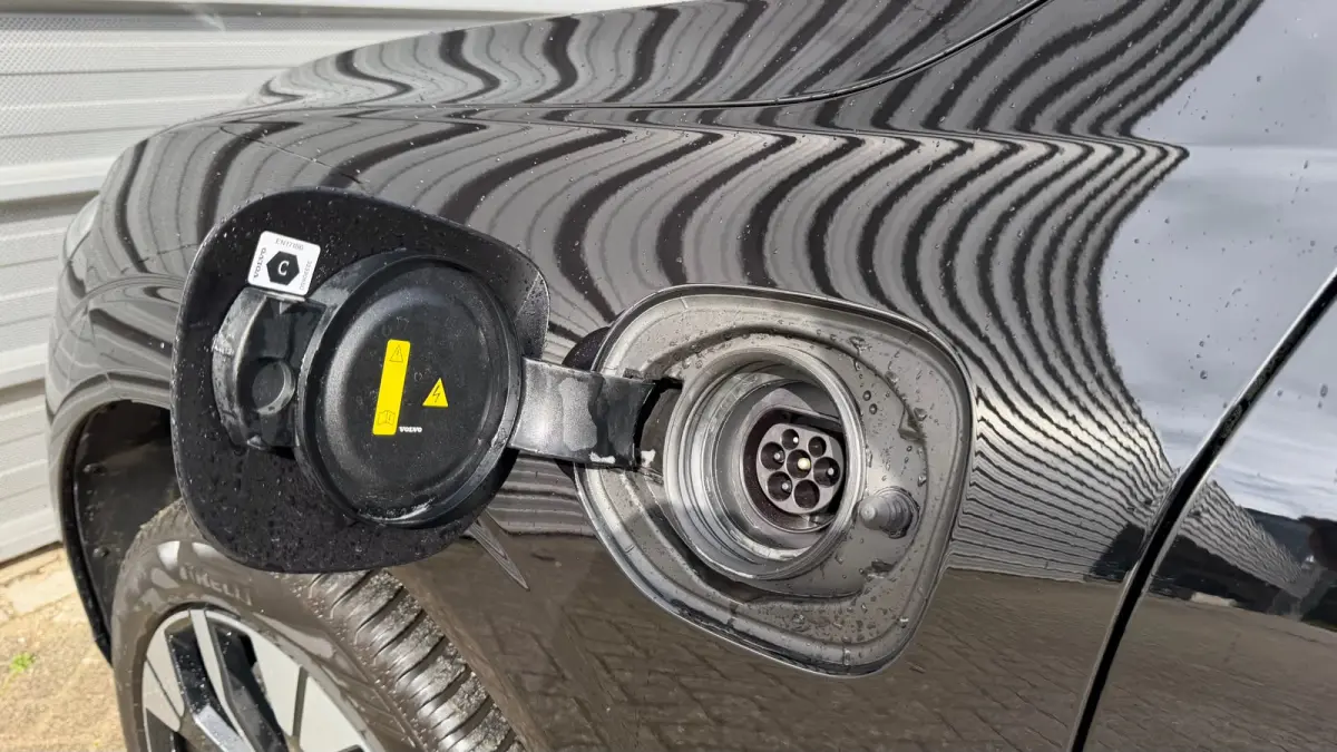 T6 350PK AWD Ultra Dark | Luchtvering | Trekh. | Privacy glas | Head Up Display | 360°