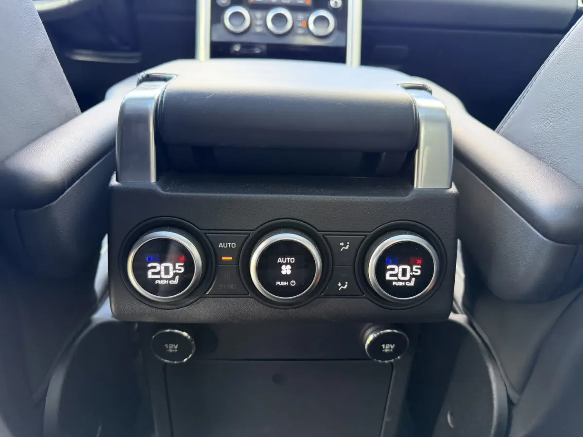 3.0 Td6 HSE Luxury 7persoons ACC LED Panoramadak Trekhaak Carplay Keyless Entry Stoelverwarming Stuurverwarming 3500 KG Trekgewicht! Head-Up Display Koelkastje