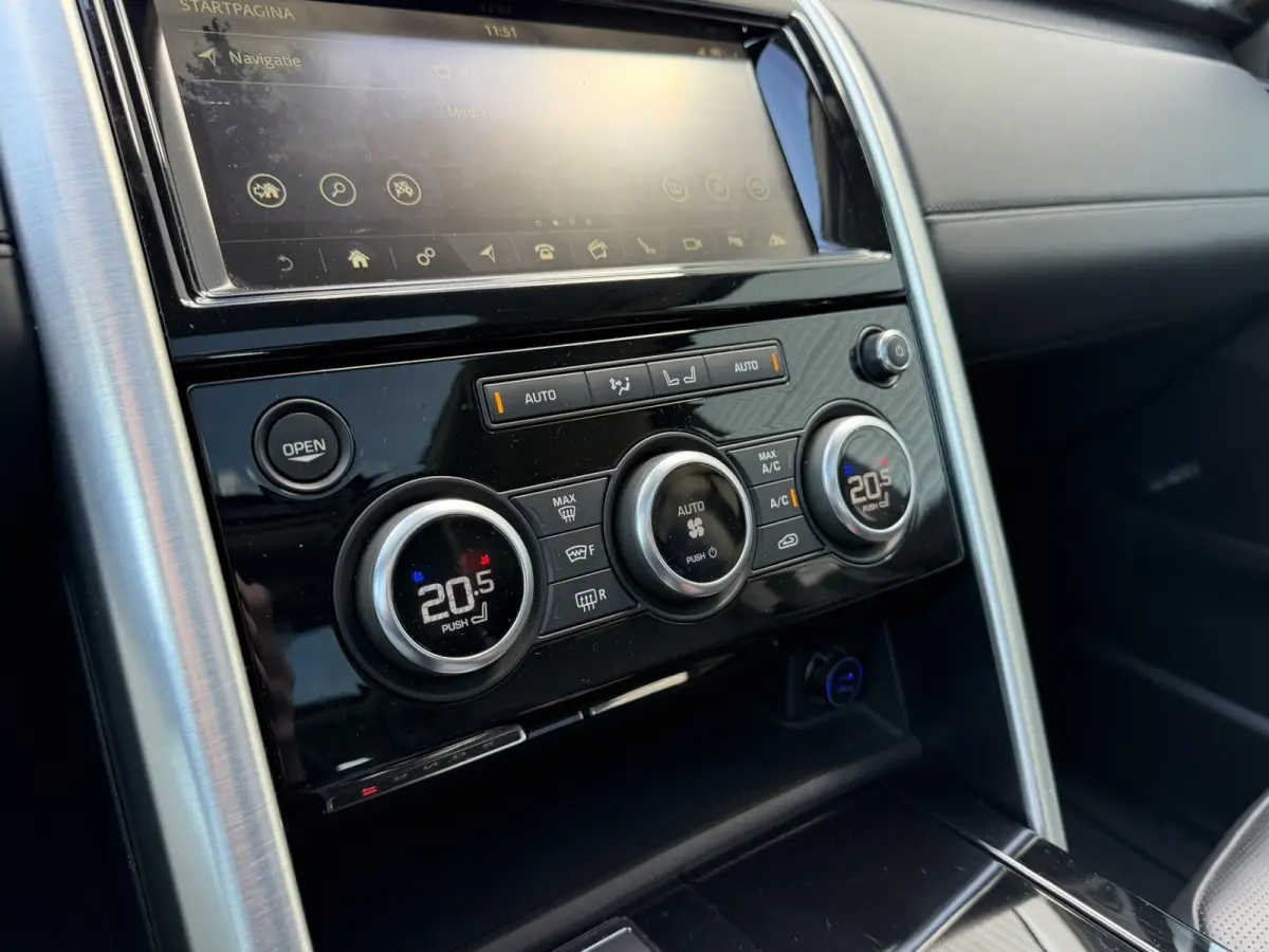 3.0 Td6 HSE Luxury 7persoons ACC LED Panoramadak Trekhaak Carplay Keyless Entry Stoelverwarming Stuurverwarming 3500 KG Trekgewicht! Head-Up Display Koelkastje