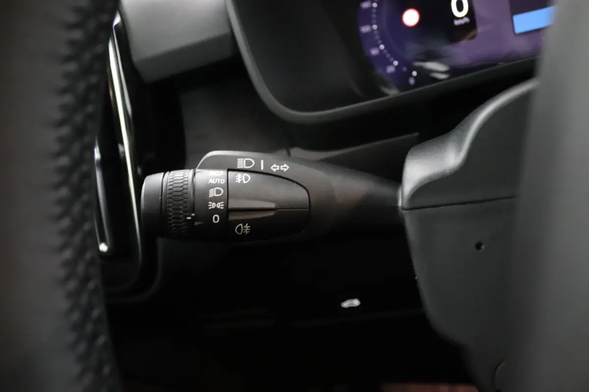 Plus 70 kWh | Camera | 91% SoH |  Keyless | Stoel/ Stuurverwarming | All-Season Banden | Navigatie | CarPlay/Android Auto