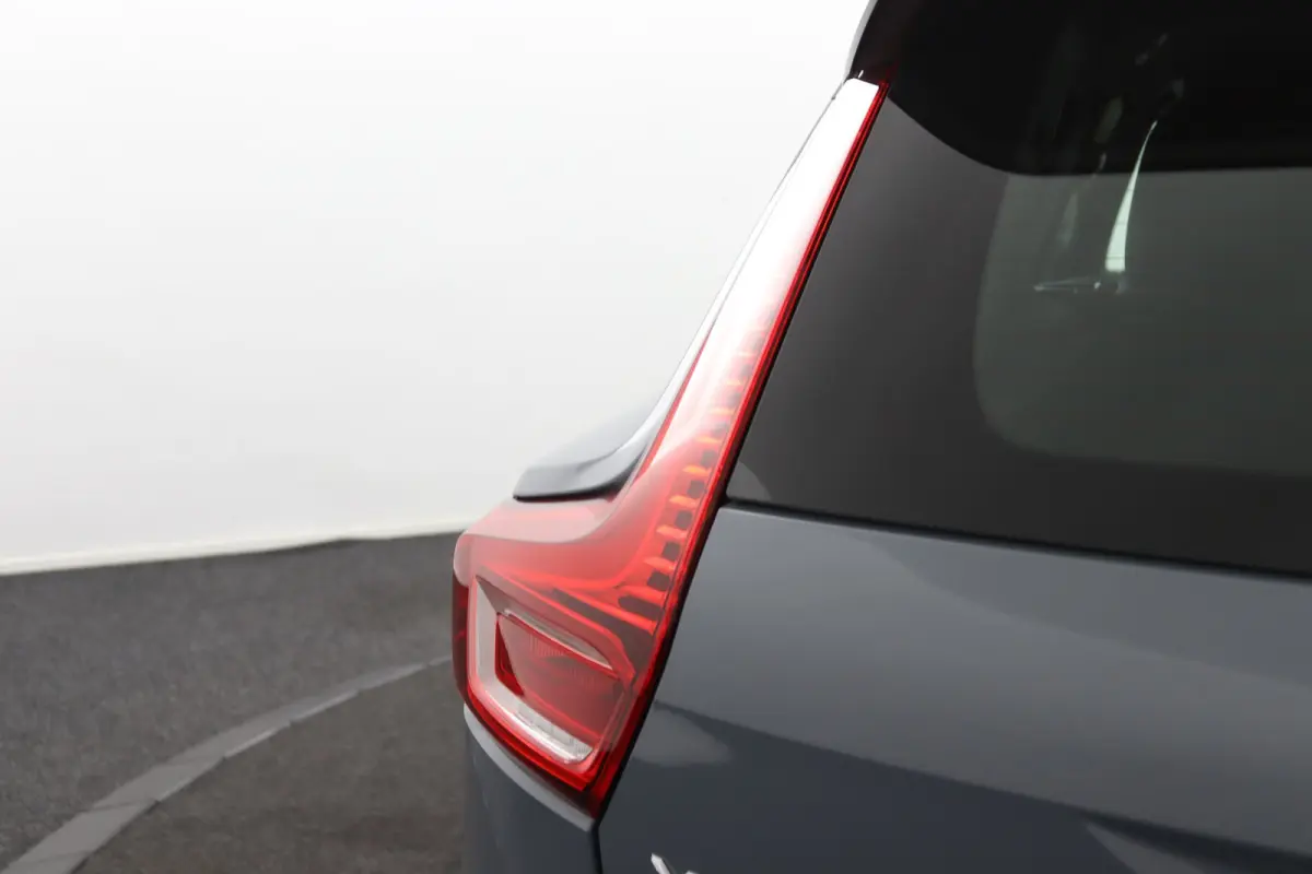 Plus 70 kWh | Camera | 91% SoH |  Keyless | Stoel/ Stuurverwarming | All-Season Banden | Navigatie | CarPlay/Android Auto