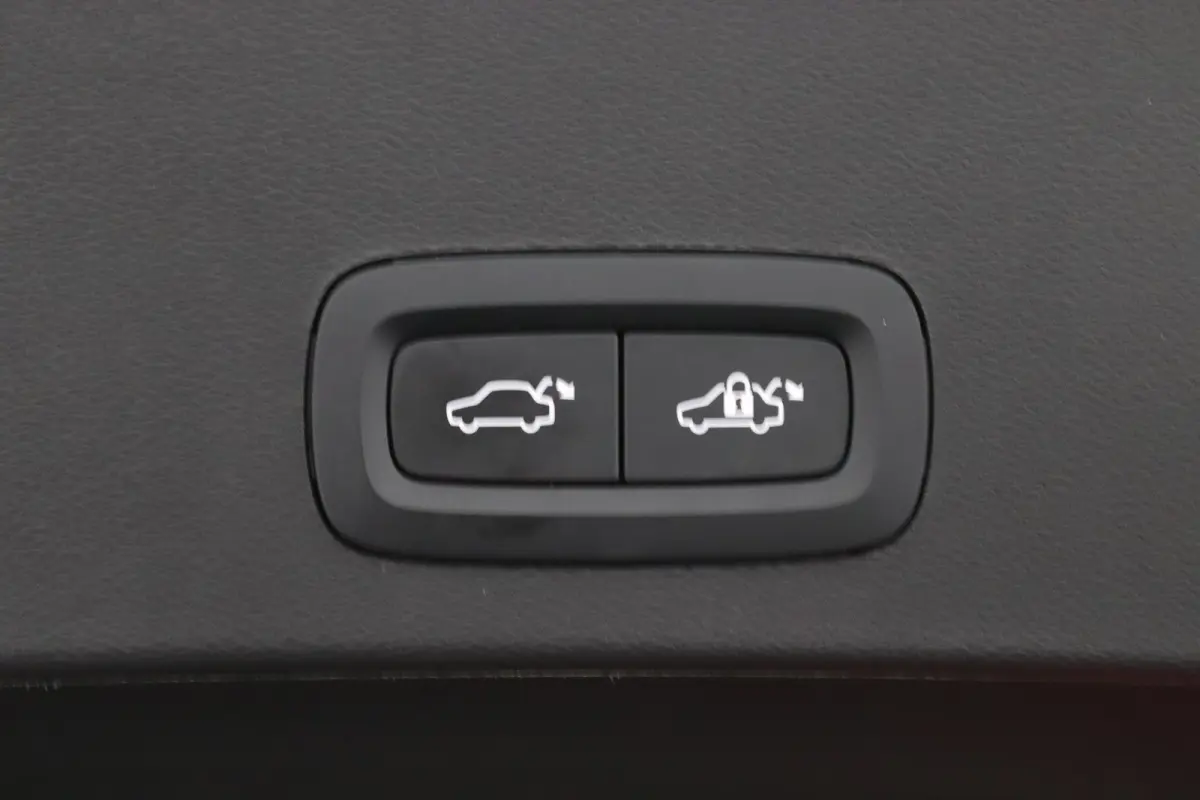 Plus 70 kWh | Camera | 91% SoH |  Keyless | Stoel/ Stuurverwarming | All-Season Banden | Navigatie | CarPlay/Android Auto
