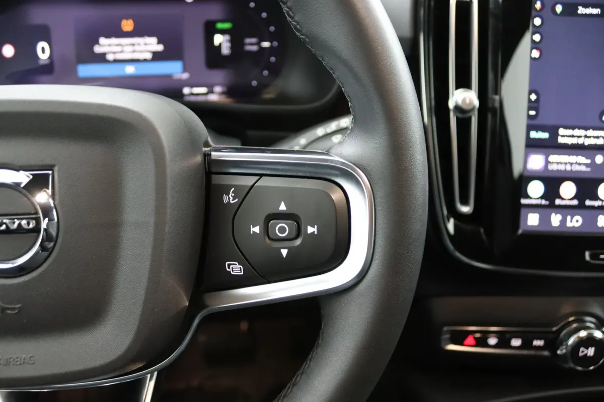 Plus 70 kWh | Camera | 91% SoH |  Keyless | Stoel/ Stuurverwarming | All-Season Banden | Navigatie | CarPlay/Android Auto