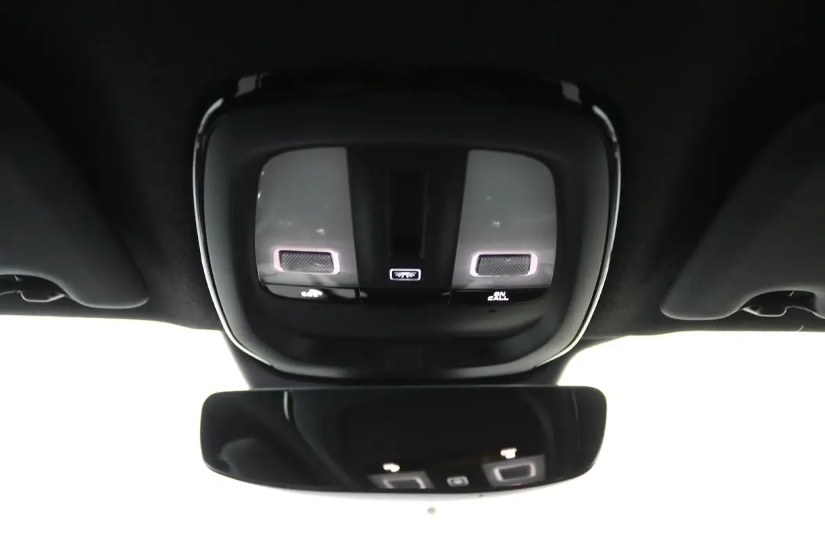Twin Pro | SoH 94% | Panoramadak | 360 Camera | Elek. Stoel | Harman/Kardon | Adaptive LED | 20 Inch | Luxe Bekleding