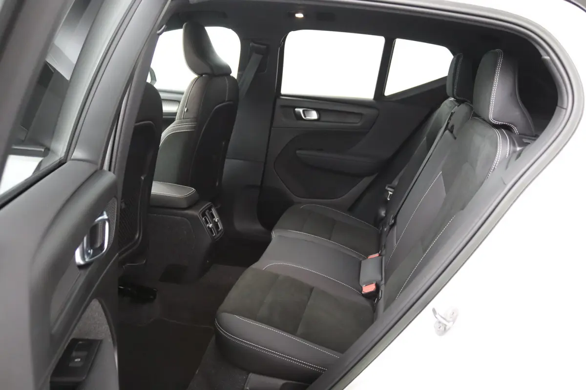 Twin Pro | SoH 94% | Panoramadak | 360 Camera | Elek. Stoel | Harman/Kardon | Adaptive LED | 20 Inch | Luxe Bekleding