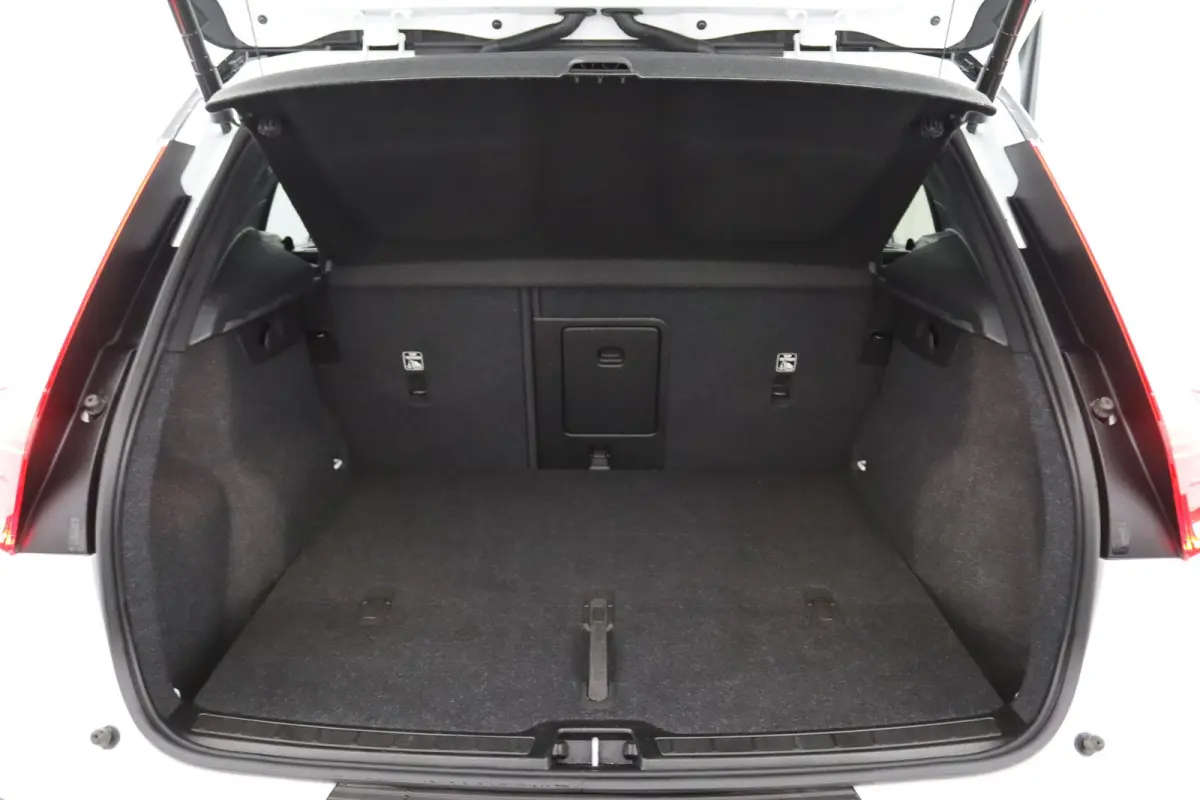 Twin Pro | SoH 94% | Panoramadak | 360 Camera | Elek. Stoel | Harman/Kardon | Adaptive LED | 20 Inch | Luxe Bekleding