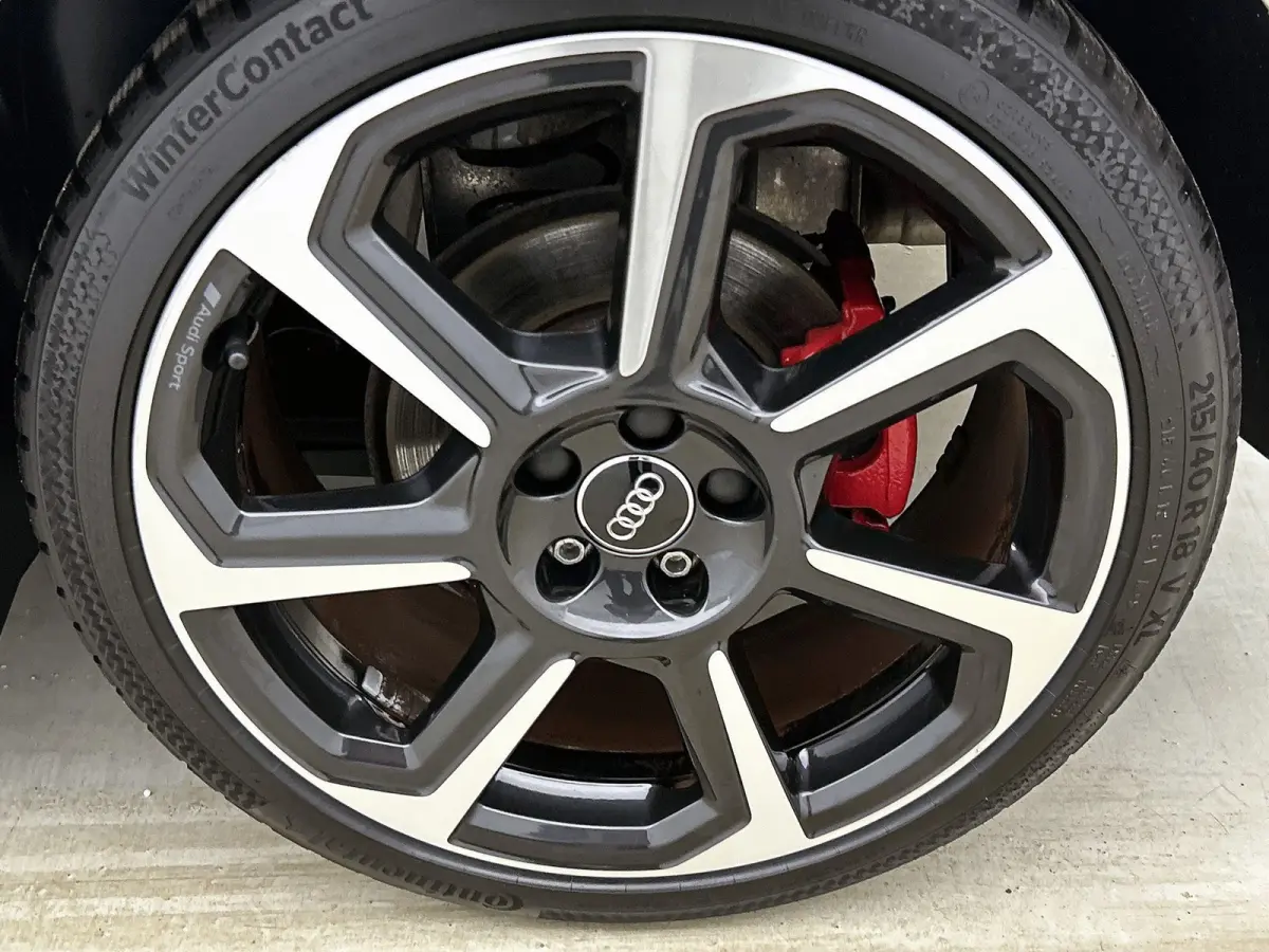 40 TFSI edition one 200 PK | | S-line | Automaat | Navigatie | Keyless | Adaptive Cruise Control | Stoelverwarming | Climate Control | Lichtmetalen velgen |