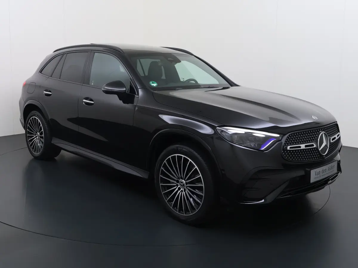 AMG 4Matic // Trekhaak // Memory // 360 Camera // Panoramadak // Digital Light // Night pakket // Keyless // Augmented