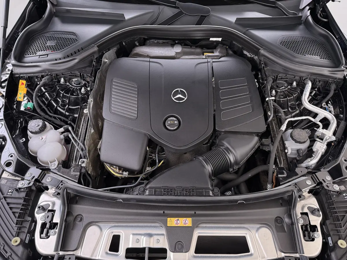 AMG 4Matic // Trekhaak // Memory // 360 Camera // Panoramadak // Digital Light // Night pakket // Keyless // Augmented