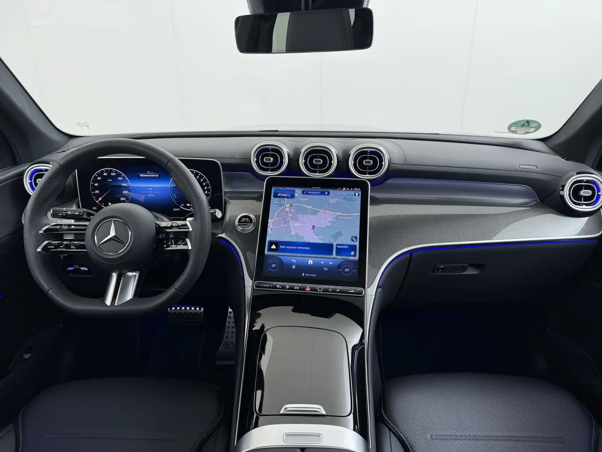 AMG 4Matic // Trekhaak // Memory // 360 Camera // Panoramadak // Digital Light // Night pakket // Keyless // Augmented