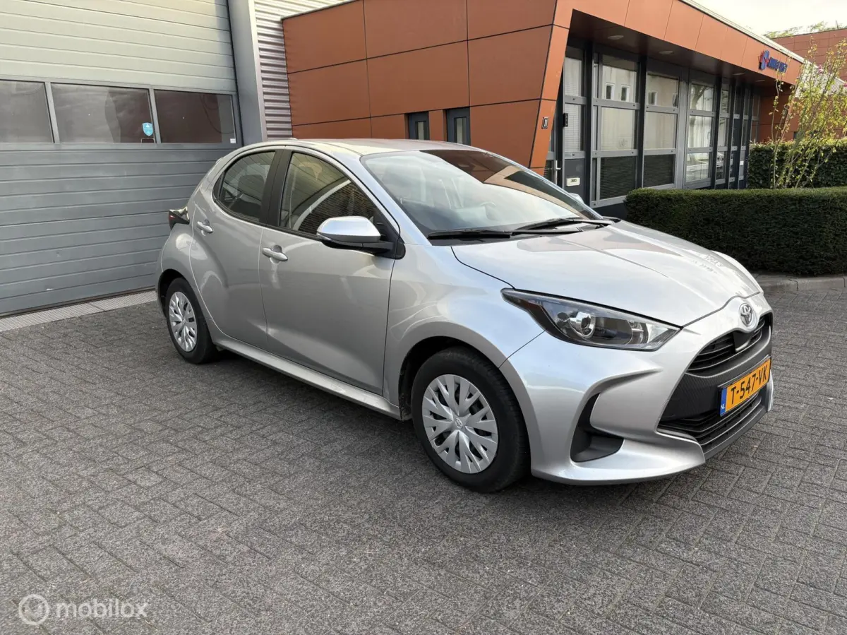 1.5 VVT-i Active