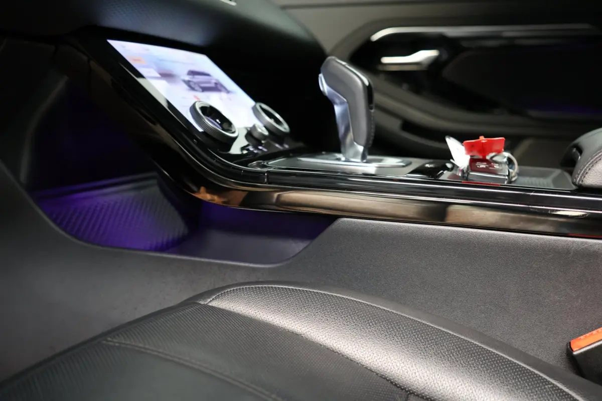 1.5 P300e AWD R-Dynamic HSE | panoramadak | meridian sound | elek. trekhaak | adap. cruise | carplay
