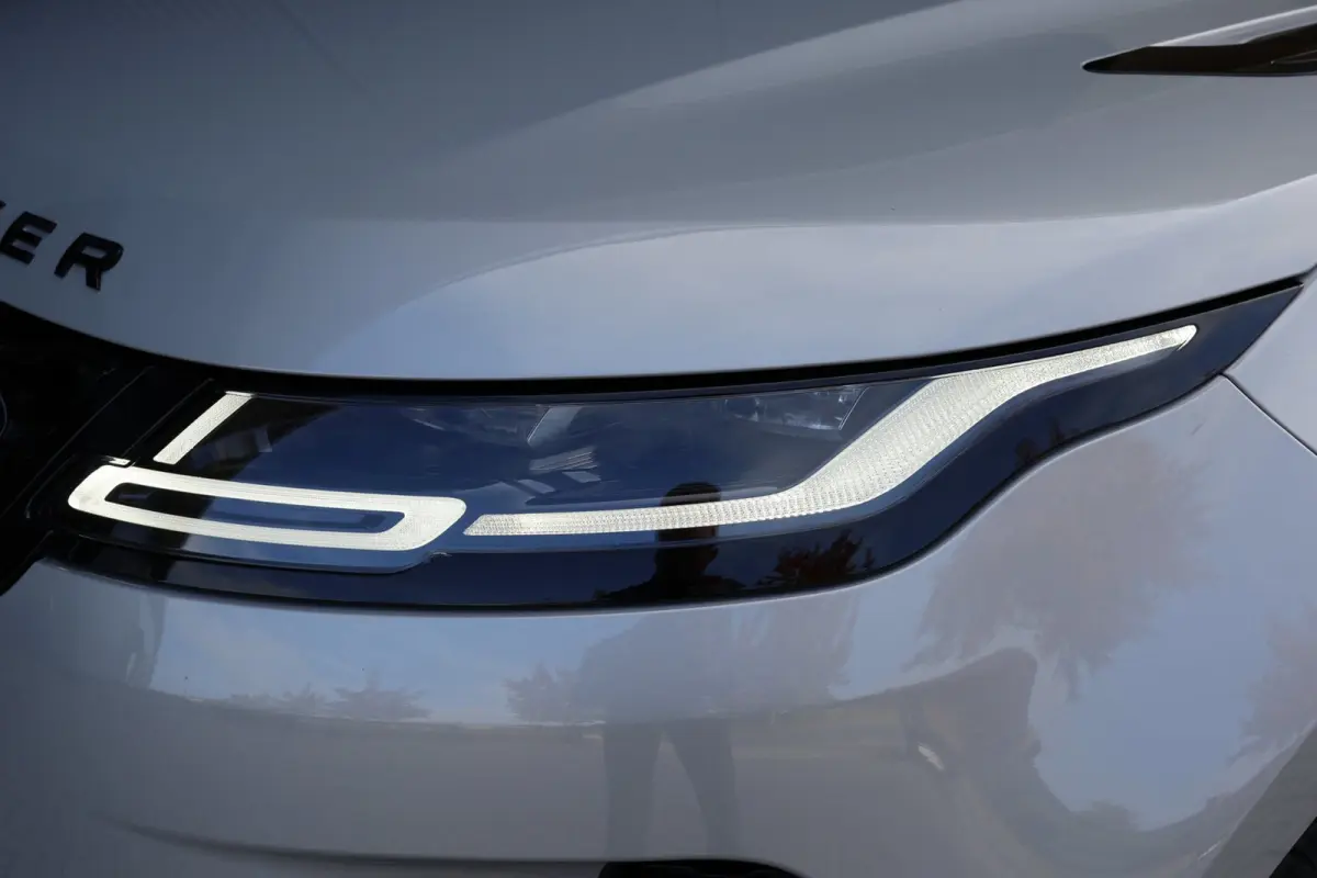 1.5 P300e AWD R-Dynamic HSE | panoramadak | meridian sound | elek. trekhaak | adap. cruise | carplay