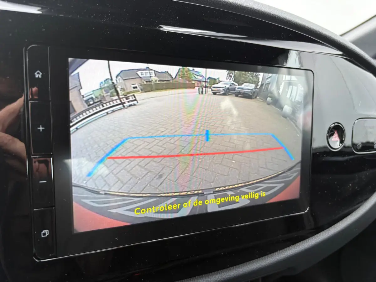 Hybrid 116PK Active Automaat Nieuw uit voorraad! Camera/ Adapt. Cruise/ Carplay- Android auto