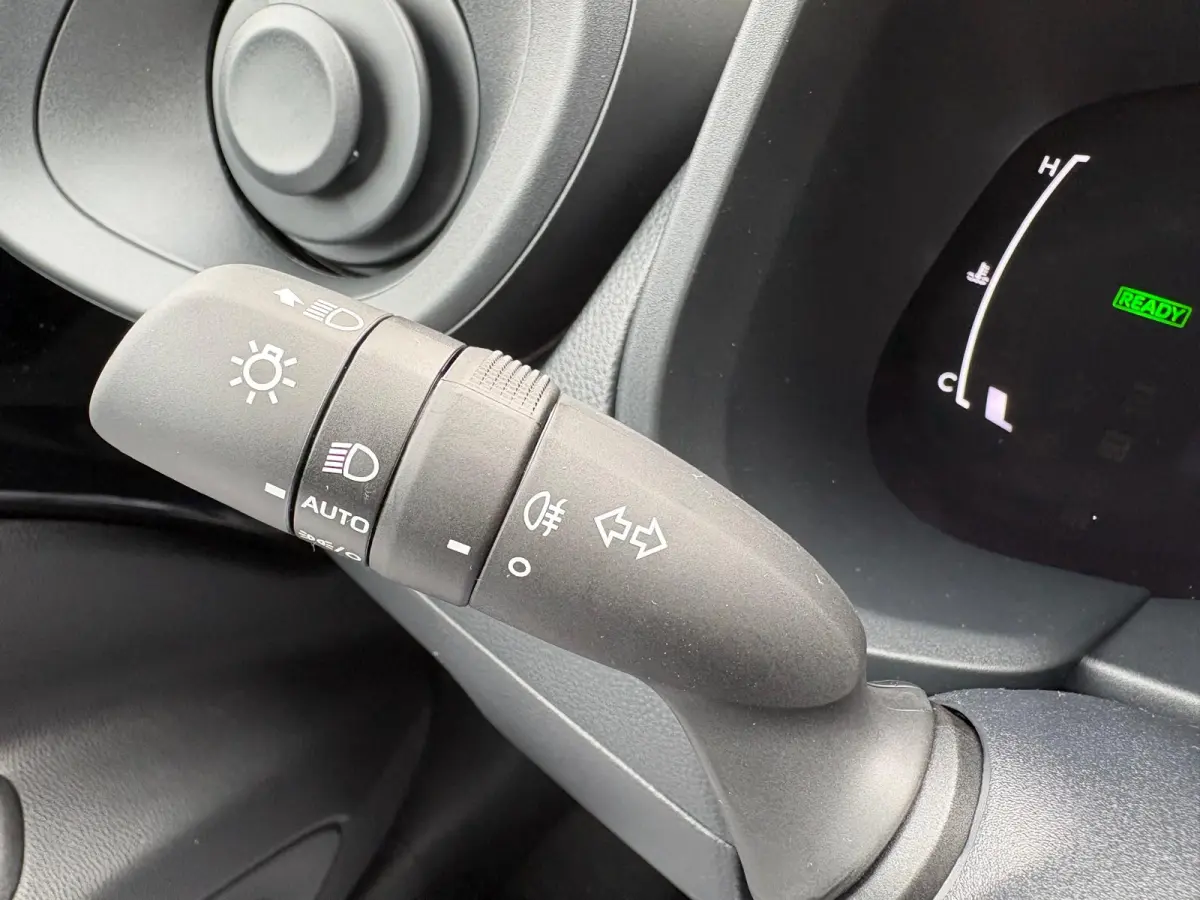 Hybrid 116PK Active Automaat Nieuw uit voorraad! Camera/ Adapt. Cruise/ Carplay- Android auto
