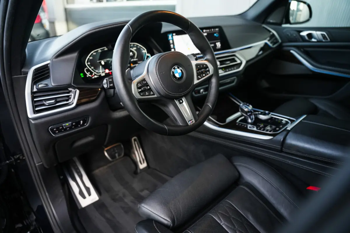 xDrive45e 394 pk High Executive M-Sportpakket /Sky-Lounge/ Laser/ Pano-Dak/ Harman&Kardon/ Soft-Close/ Massage/ Head-Up/ Adap.Cruise/ Keyless/ Trekhaak