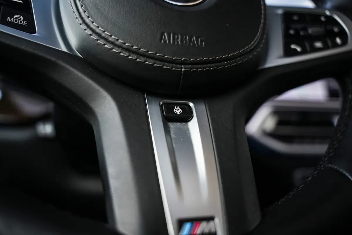 xDrive45e 394 pk High Executive M-Sportpakket /Sky-Lounge/ Laser/ Pano-Dak/ Harman&Kardon/ Soft-Close/ Massage/ Head-Up/ Adap.Cruise/ Keyless/ Trekhaak