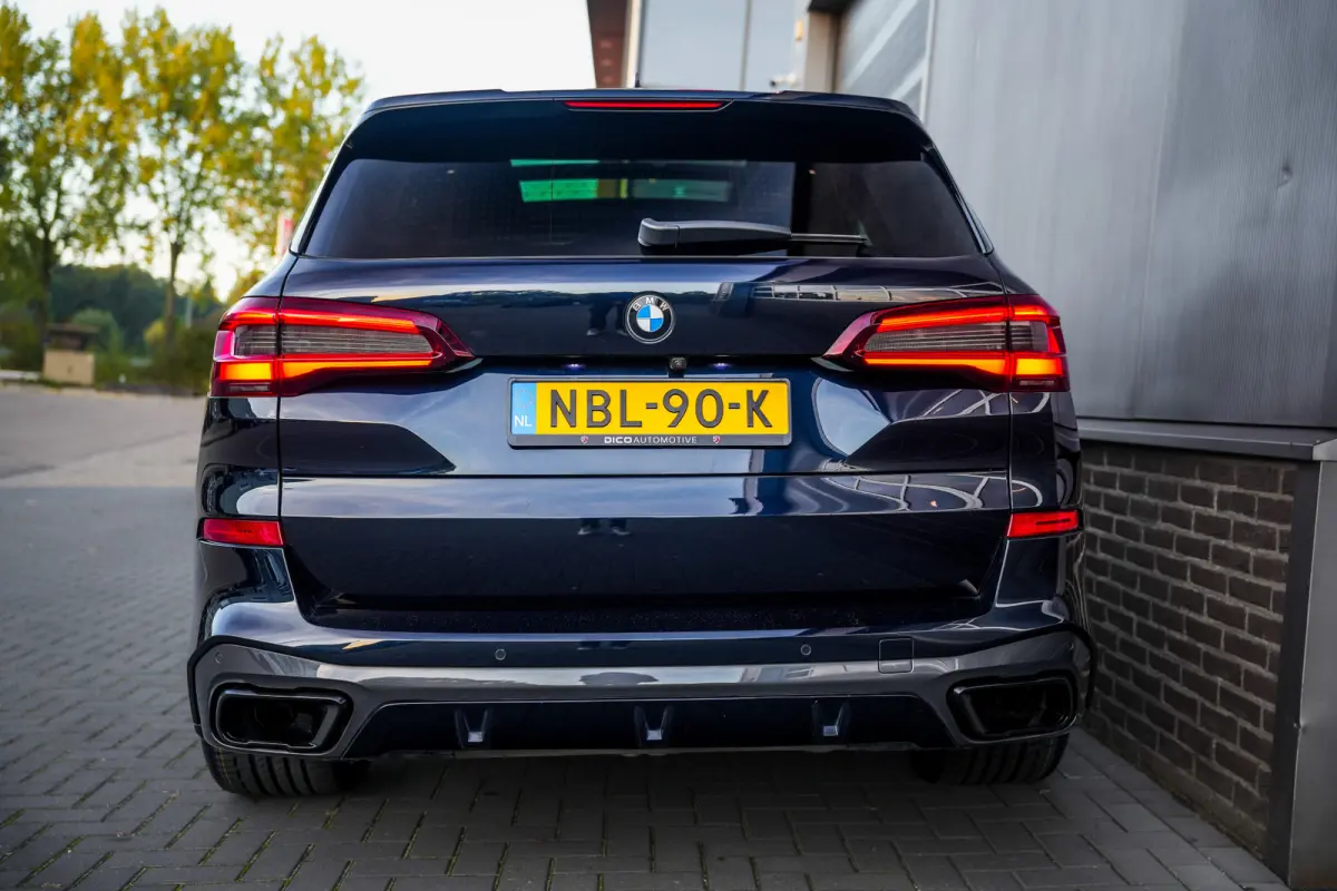 xDrive45e 394 pk High Executive M-Sportpakket /Sky-Lounge/ Laser/ Pano-Dak/ Harman&Kardon/ Soft-Close/ Massage/ Head-Up/ Adap.Cruise/ Keyless/ Trekhaak