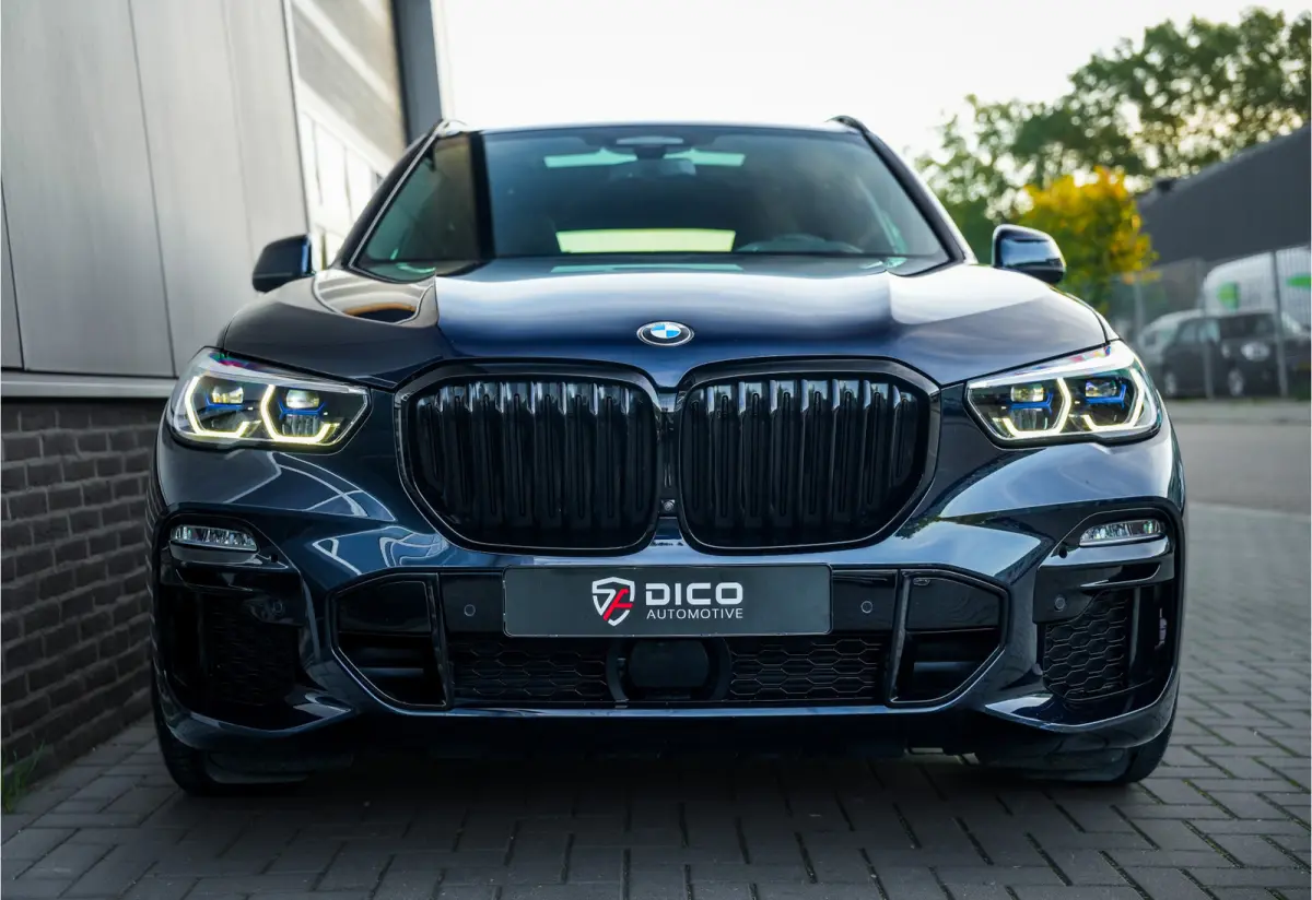 xDrive45e 394 pk High Executive M-Sportpakket /Sky-Lounge/ Laser/ Pano-Dak/ Harman&Kardon/ Soft-Close/ Massage/ Head-Up/ Adap.Cruise/ Keyless/ Trekhaak
