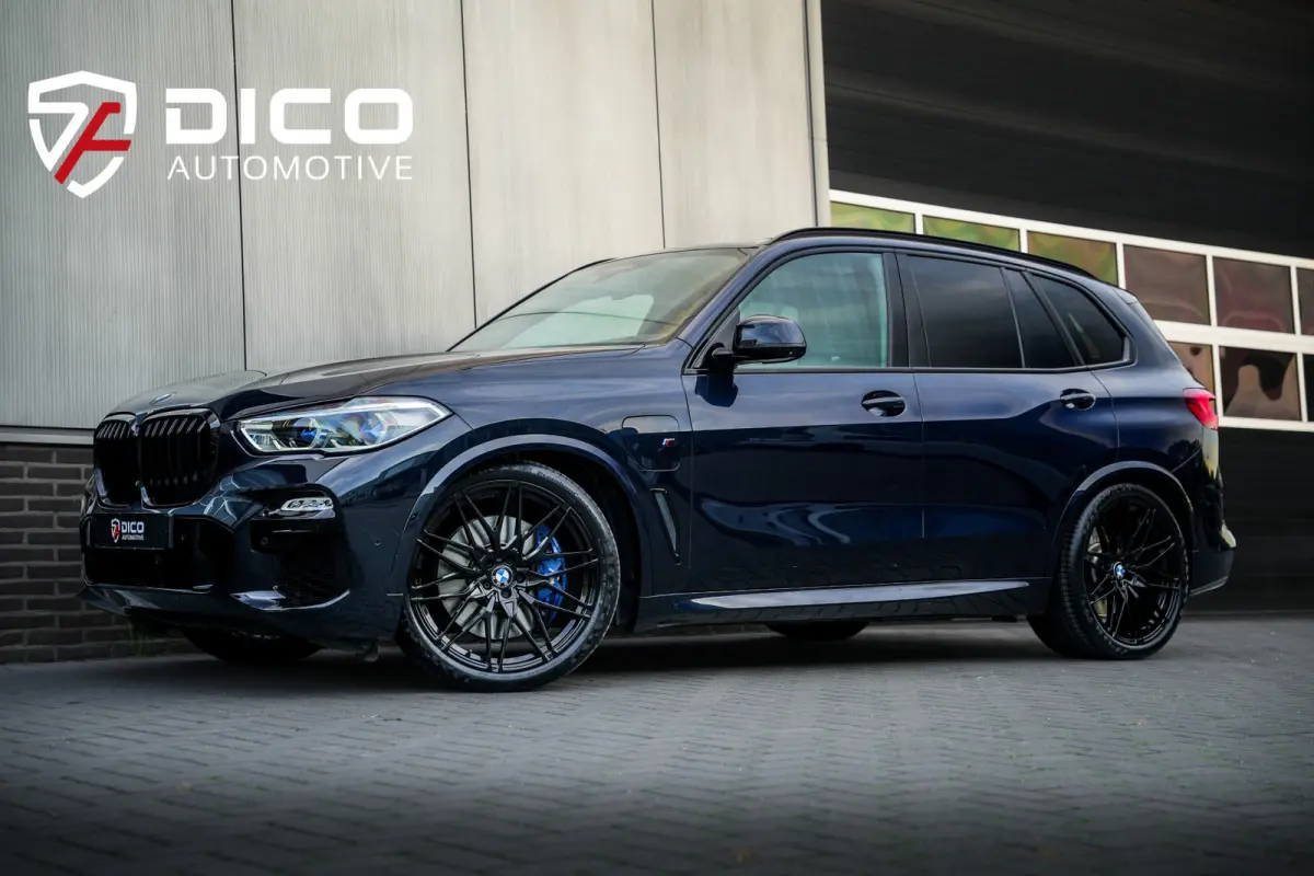 xDrive45e 394 pk High Executive M-Sportpakket /Sky-Lounge/ Laser/ Pano-Dak/ Harman&Kardon/ Soft-Close/ Massage/ Head-Up/ Adap.Cruise/ Keyless/ Trekhaak
