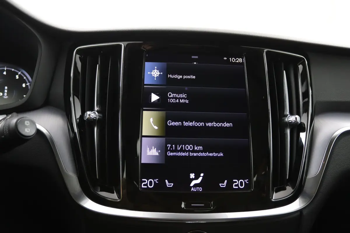 2.0 B3 Advantage | Leder | Camera | Stoel/ Stuurverwarming | Adaptive Cruise | BLIS | CarPlay/Android Auto