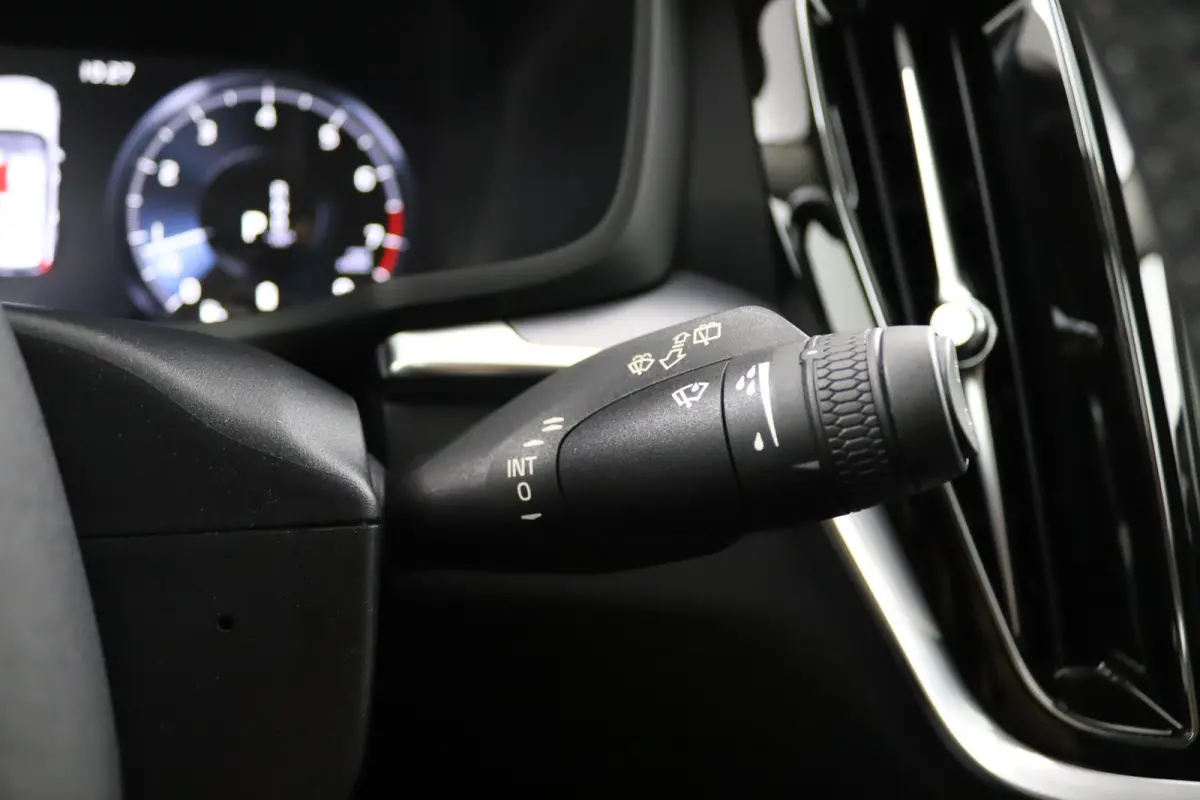 2.0 B3 Advantage | Leder | Camera | Stoel/ Stuurverwarming | Adaptive Cruise | BLIS | CarPlay/Android Auto