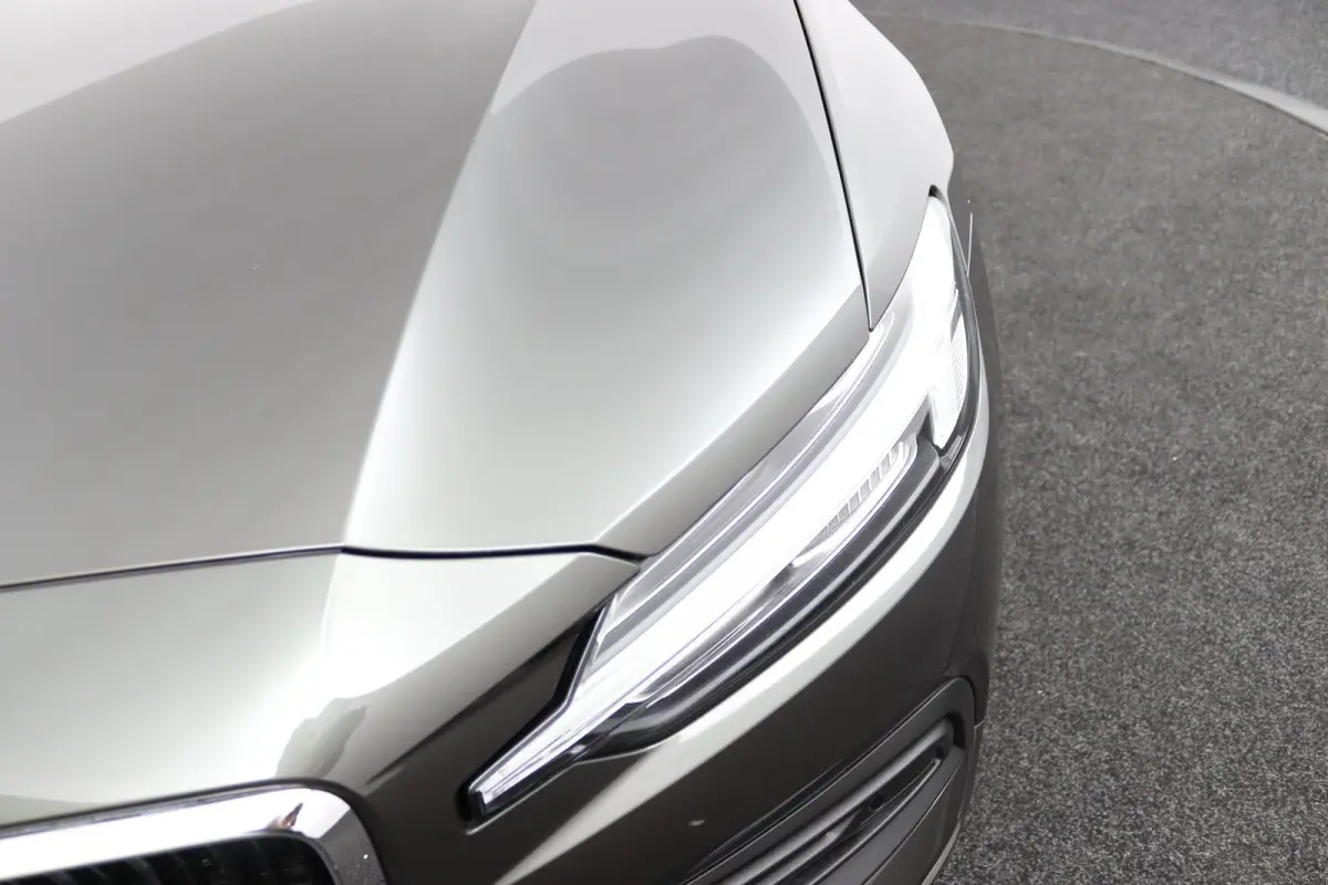 2.0 B3 Advantage | Leder | Camera | Stoel/ Stuurverwarming | Adaptive Cruise | BLIS | CarPlay/Android Auto
