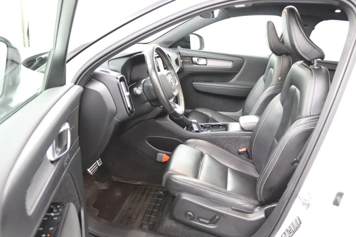 P8 AWD R-Design | Panoramadak | Warmtepomp | Adaptive LED | Leder | Harman/Kardon | Keyless | 360 Camera | BLIS